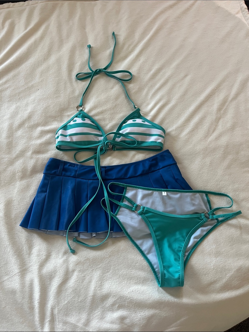 Women’s bathing suit set